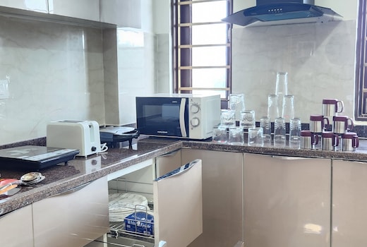 Aaj Golden stay 4BHK Luxury apt