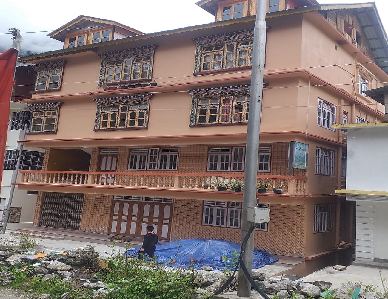 Hotel Lashar Valley - Tap to explore photos