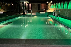 Hotel Royale Palace, Mount Abu