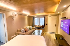 Anand Cottage   At the Mall Road, Mussoorie