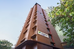 Treebo Premium Savera Inn, Thane