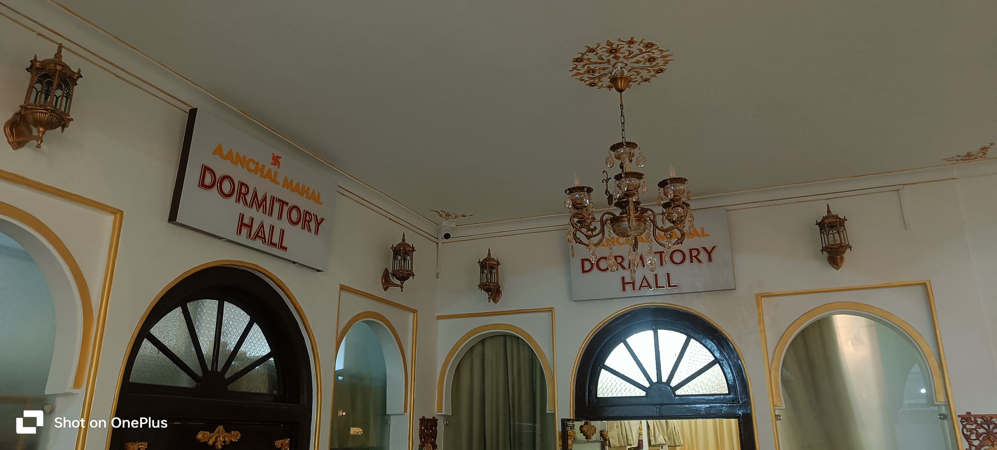 AANCHAL MAHAL DORMITORY &ROOMS - Tap to explore photos