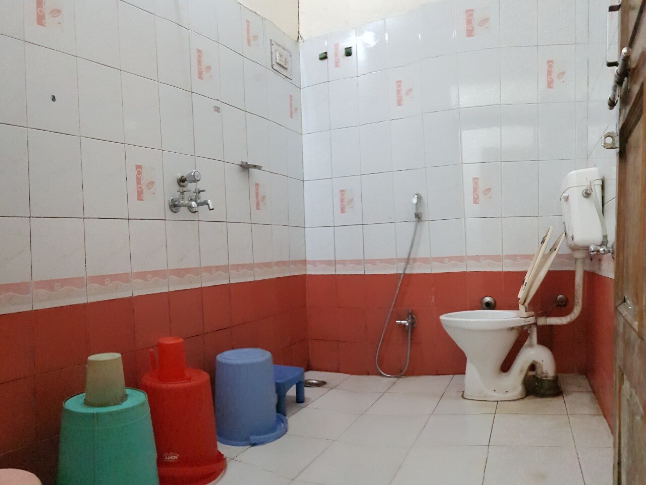 Bhagrath Home Stay - Tap to explore photos