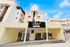 Super Collection O Shri Sai Baba Temple Formerly Hotel Maitreya, Rahta