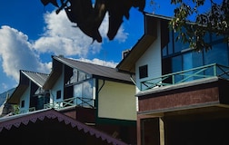 Double Room with Balcony( 3 Adults)