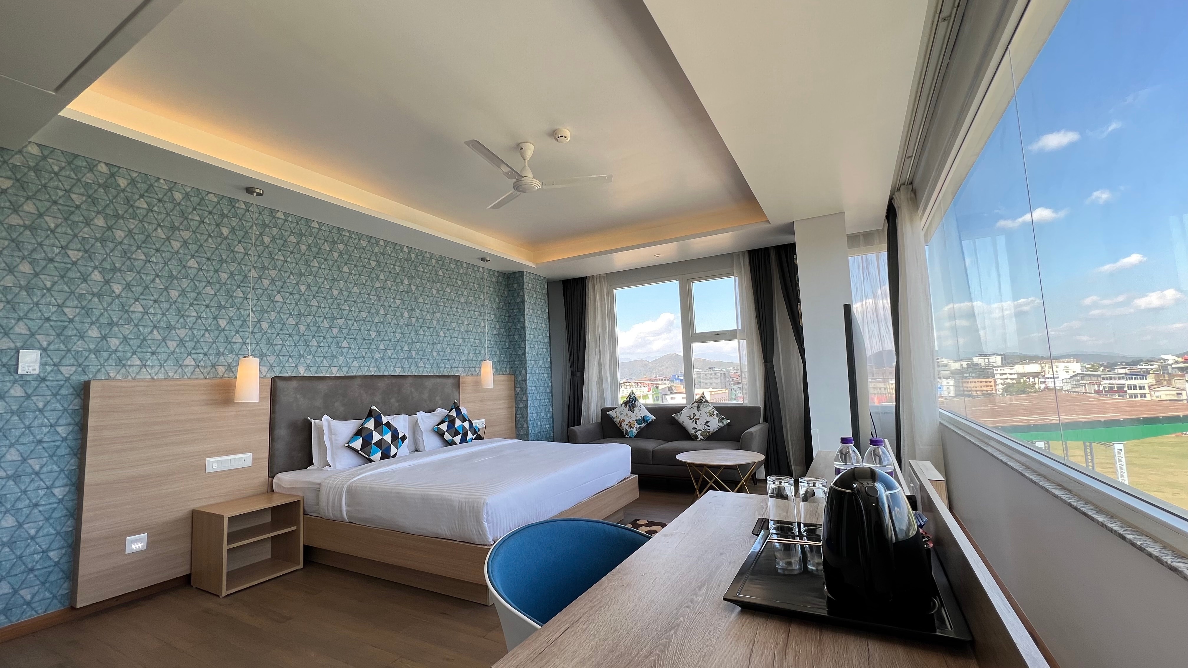 AURORA BOUTIQUE HOTEL - Tap to explore photos