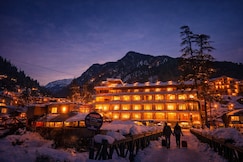 Satkar Residency - Riverside Old Manali, Manali