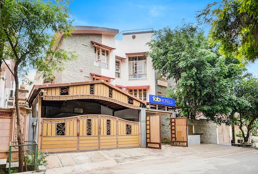 FabHotel Srinidhi Stay Inn