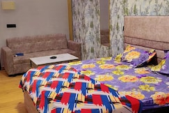 Supreme Suites, Dadri