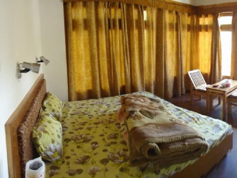  Zeepata Guest House - Tap to explore photos