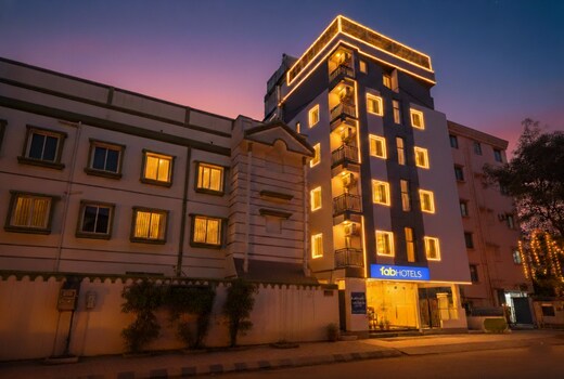 FabHotel Crystal Suites - Near Marathahalli Junction