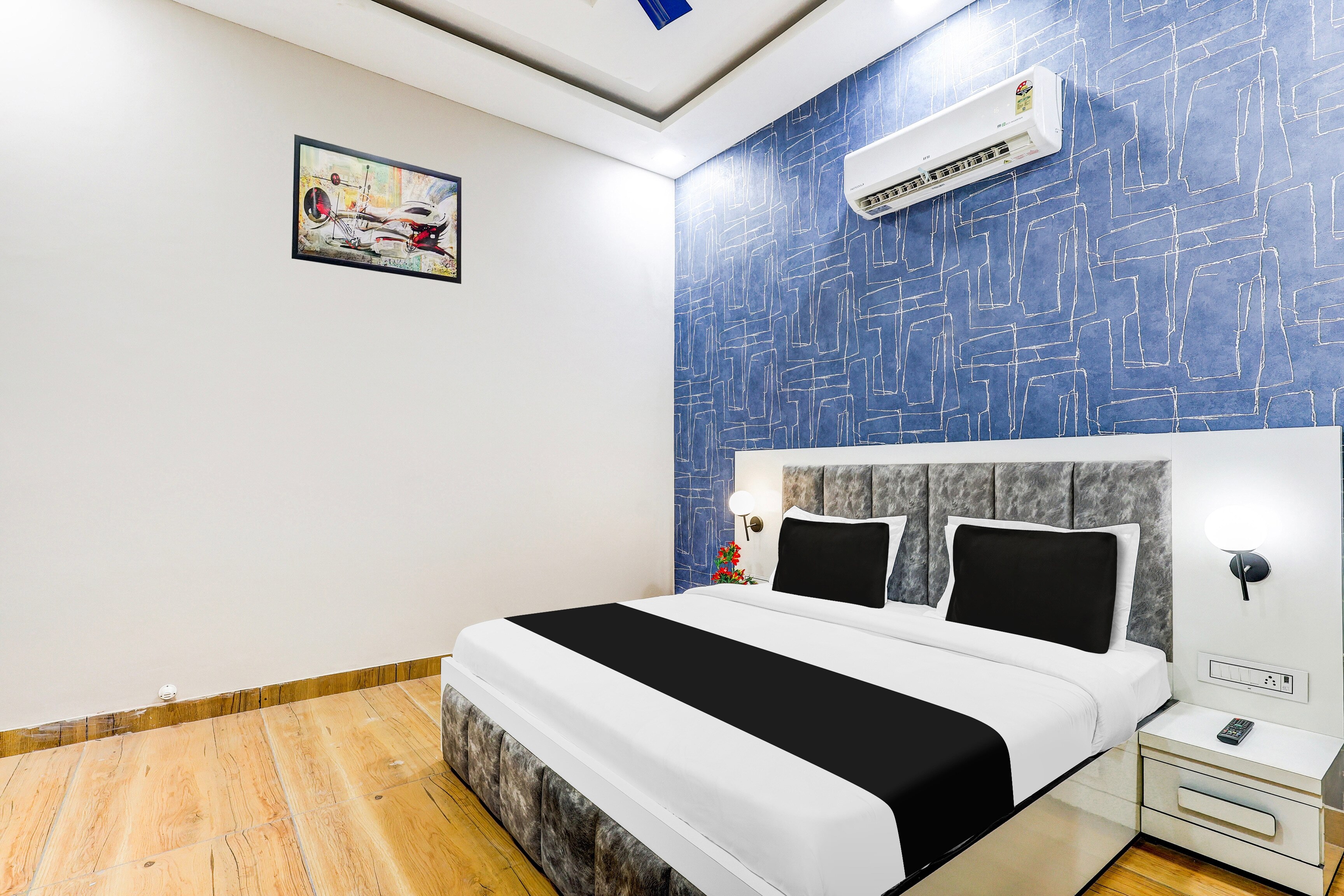 Hotel O ABHIRAJ HOTEL AND RESTAURANT - Tap to explore photos