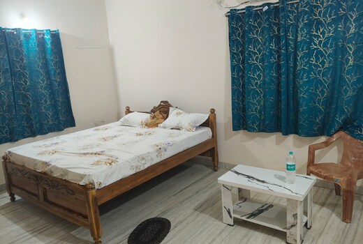 The Classic Crown | Entire 5BHK Villa At KIIT Square