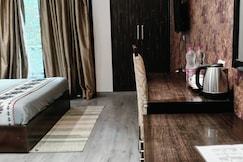 Hotel Amazone Residency - Dlf Phase 3 Gurgaon, Gurgaon