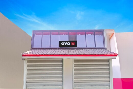 Hotel O Royale Pride