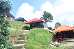 The Finch-Tents| Breakfast&Dinner by Homeyhuts, Mukteshwar