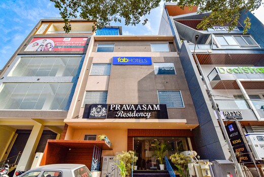 FabHotel Pravaasam Residency