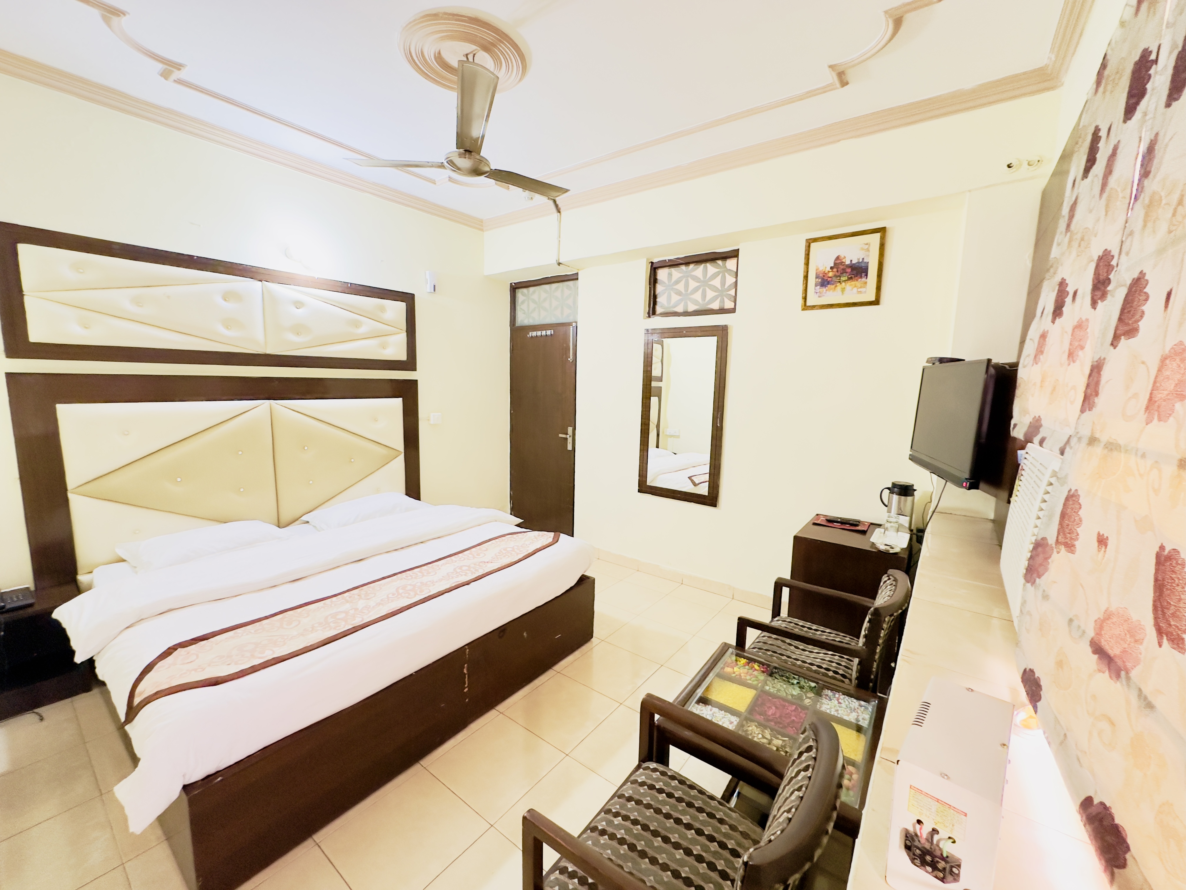 HOTEL SUNVIEW JAIN, Chandigarh