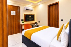 Hotel Aroha Stayz At Sector 44 Noida, Near Botanical Garden Metro Station, Noida