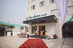 Hotel The Alpine, Aligarh, Aligarh
