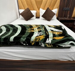 Alias Super Deluxe Four Bedroom