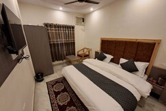 Maa Shanti Residence, Katra