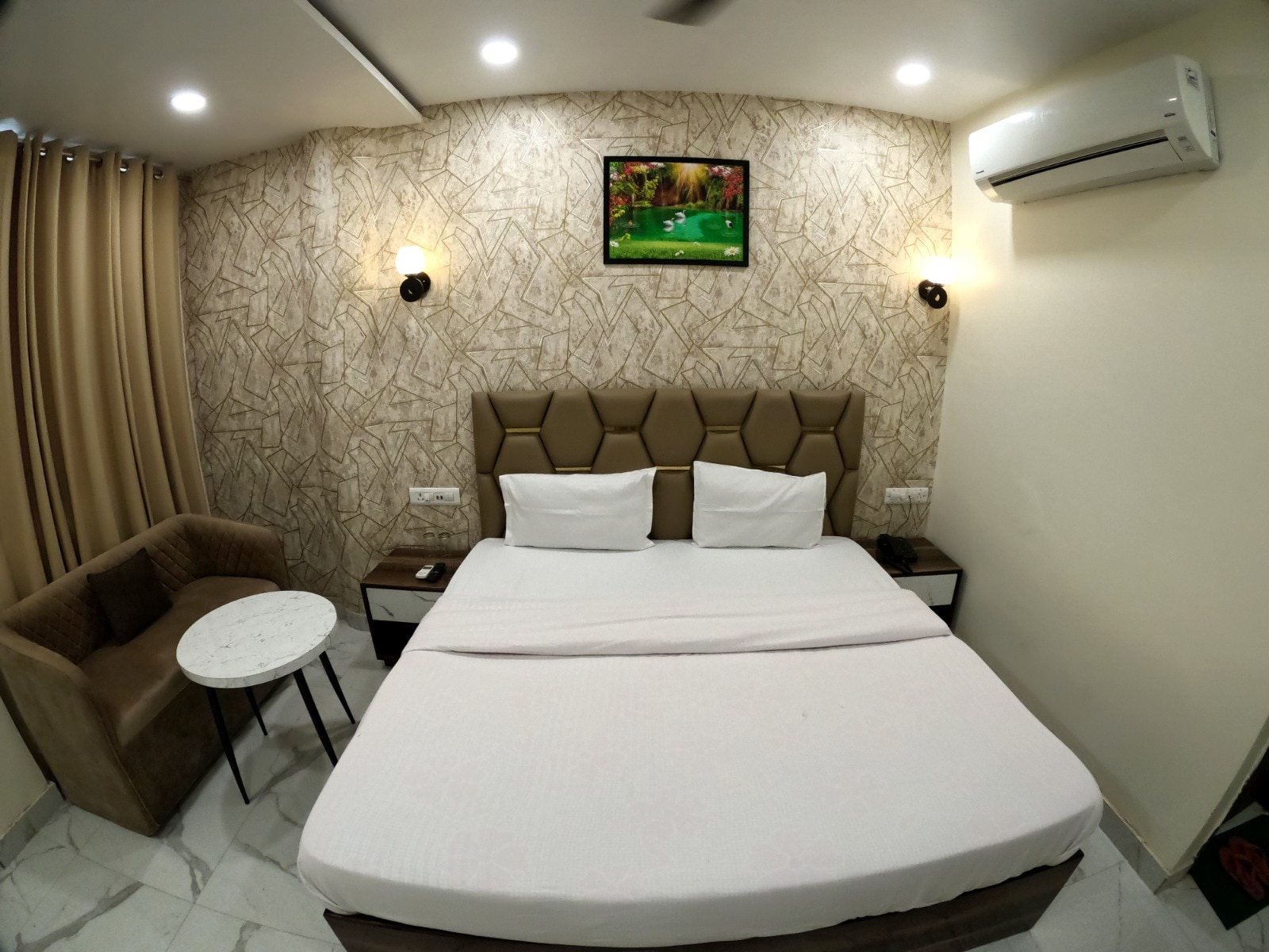 HOTEL SHEELA STAYS - Tap to explore photos