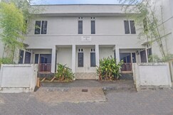 Hotel O Kost 99, North Sulawesi