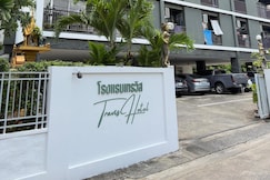 OYO 75446 Travis Inthamara 49, Bangkok