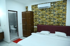 Kurian Plackal Residency, Cochin
