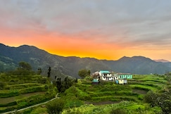Himalayan Hill Top Resort, Kanatal