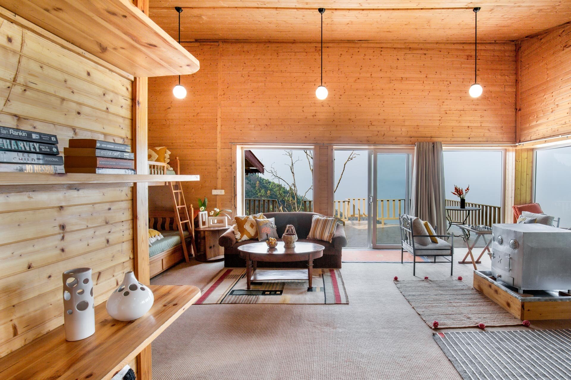 Avalon 5 Bedroom Cottage | Mountain View - Tap to explore photos