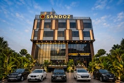 Sandoz Pribson  1 km from Golden Temple | Free Drop Available, Amritsar
