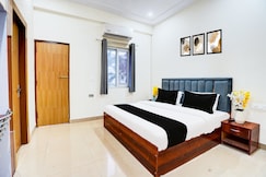 Hotel O Divine Inn, Noida