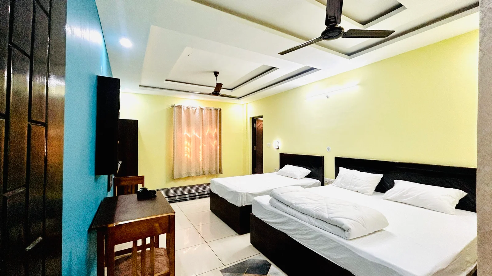 Hotel Almora Palace, Bageshwar