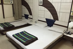 Hotel Neelam, Indore