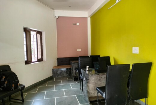 Shrinath Hotel And Restaurant