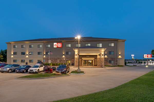 Best Western Plus Red River Inn - Tap to explore photos