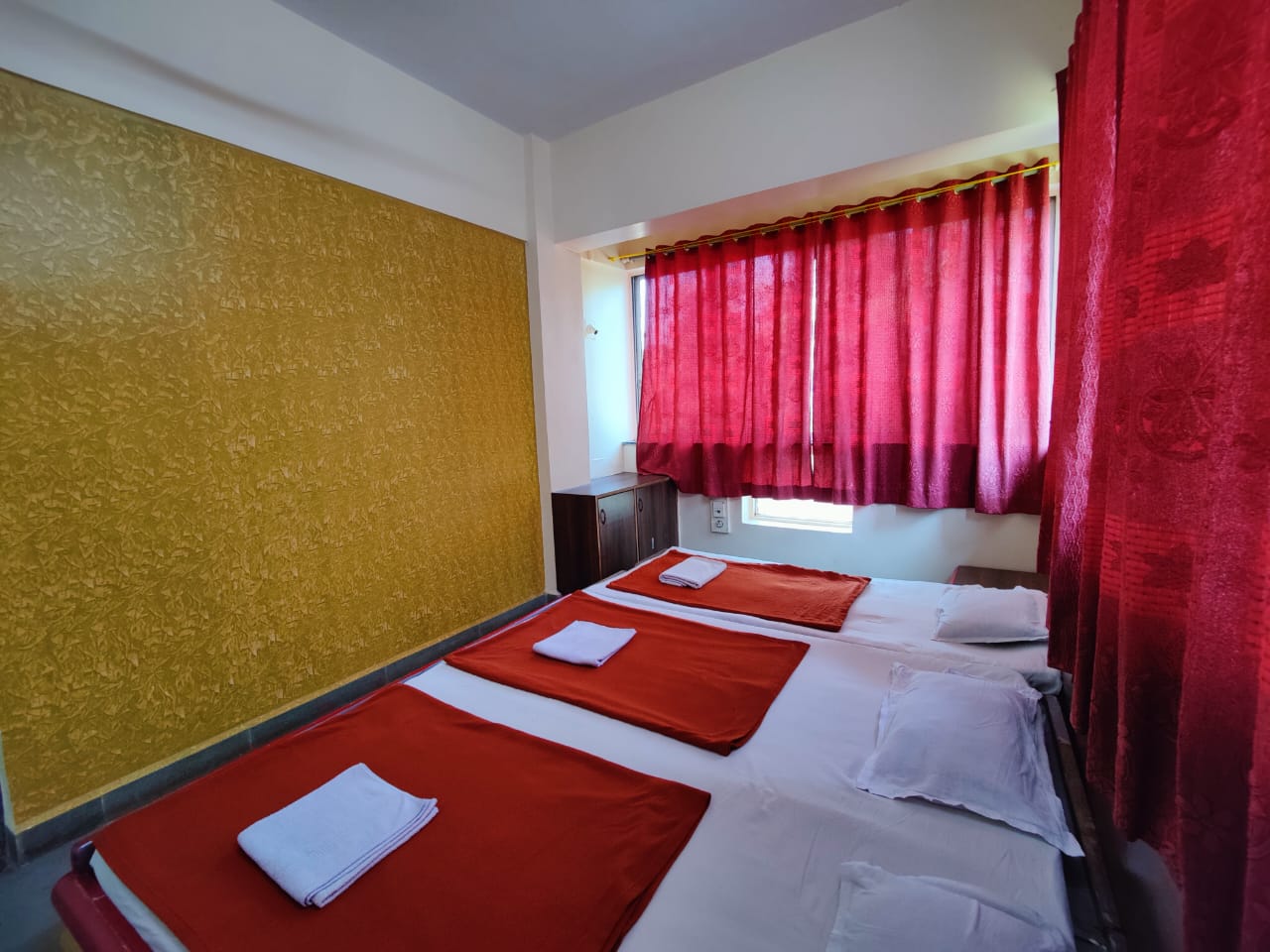 Hotel Yashdhara - Tap to explore photos
