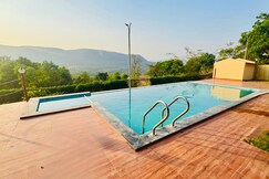 Red Roof Andeshe, Kolad