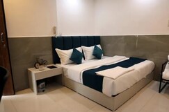 FabHotel Metro Residency, Indore