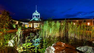Best Western Plus Stoneridge Inn & Conference Centre - Tap to explore photos