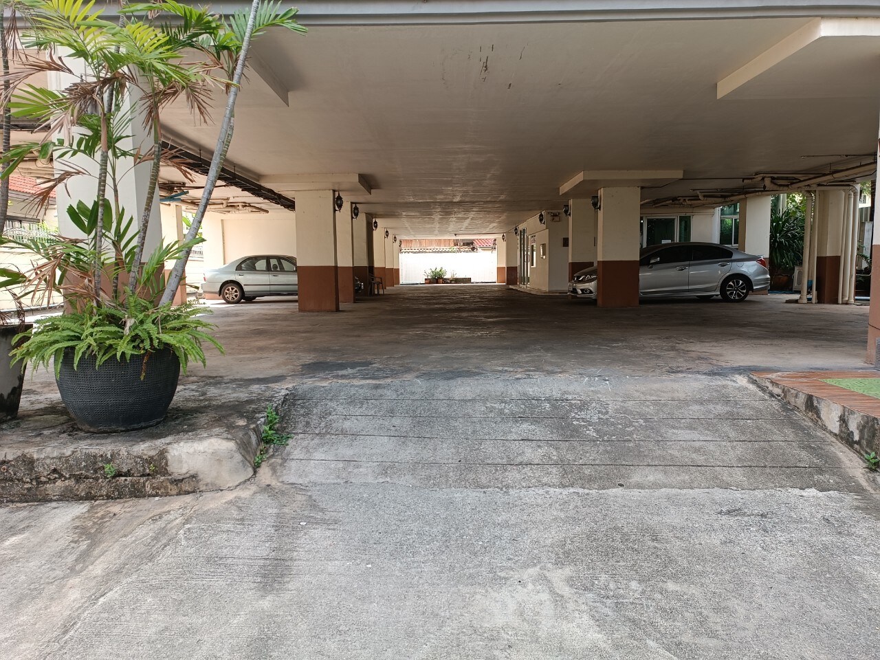 OYO 75417 Grandview Condominia - Tap to explore photos