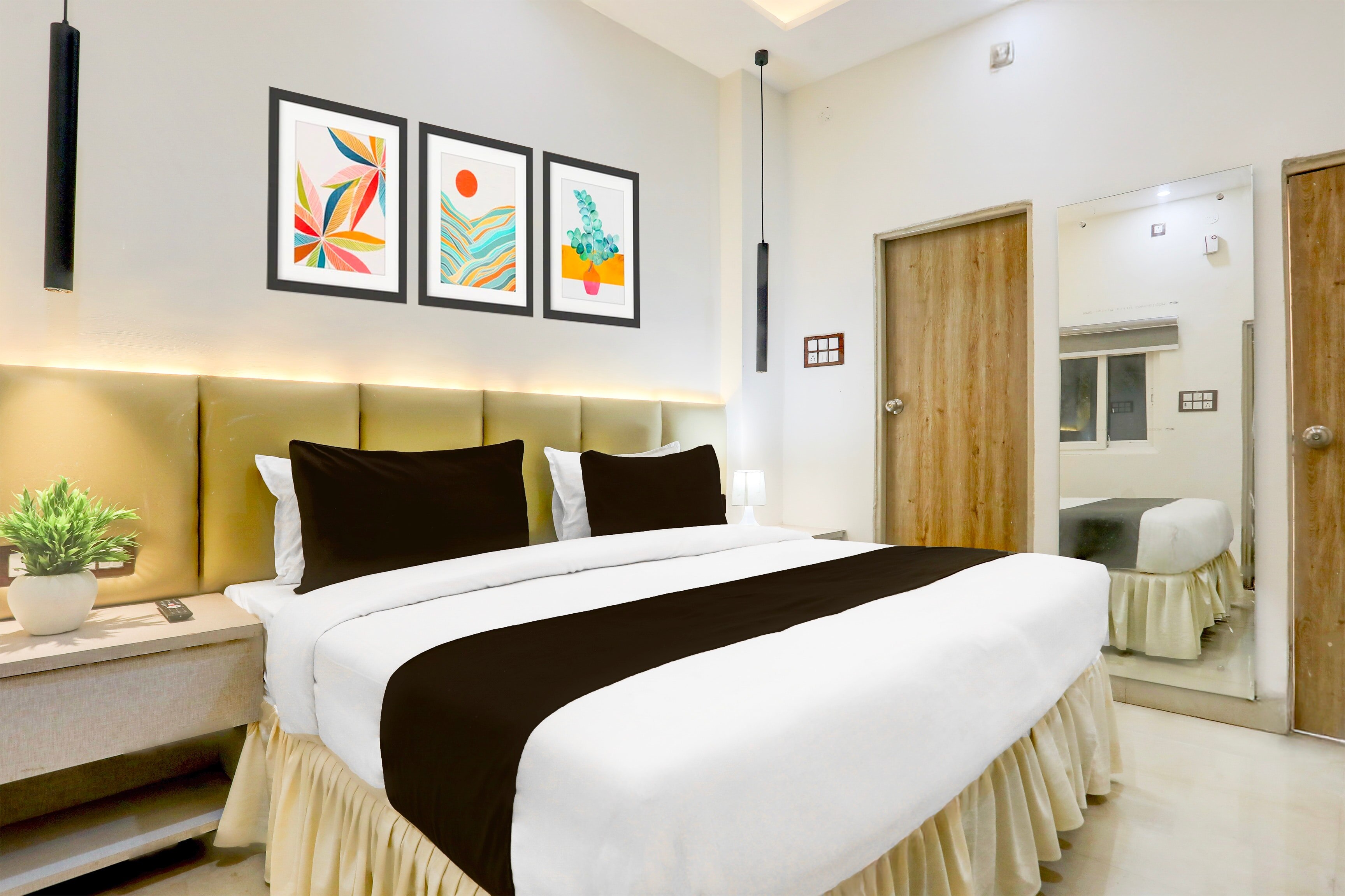 Hotel Prayag Palace - Tap to explore photos