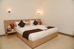 Hotel The Emporio A Boutique Rooms Near Anand Vihar Vaishali, Ghaziabad
