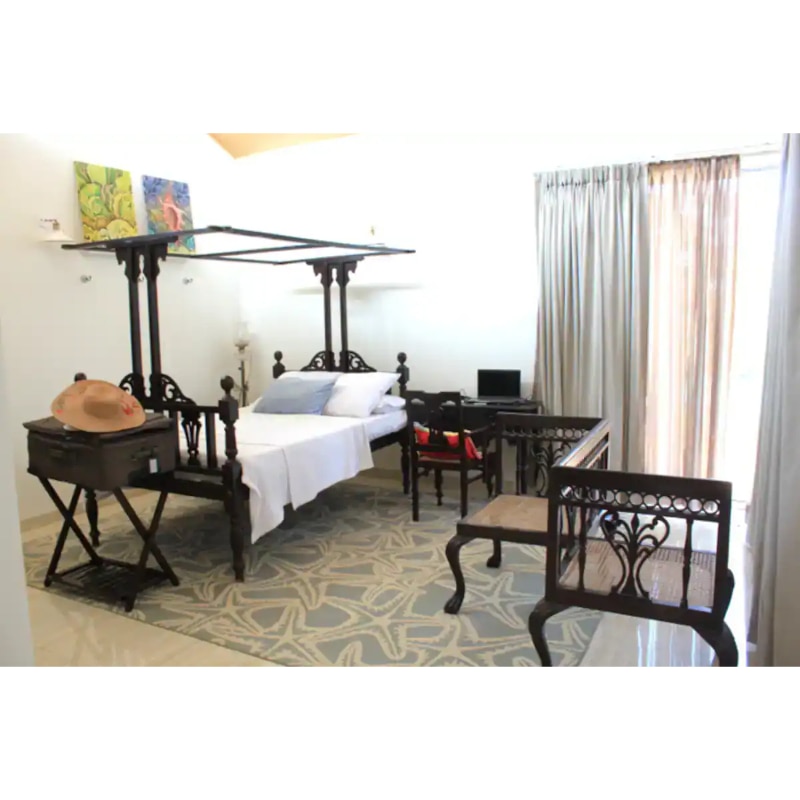 Goa 4 Bedroom Villa With Pool - Tap to explore photos