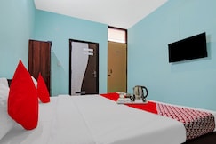 OYO 703306 Mohan Villa, Delhi