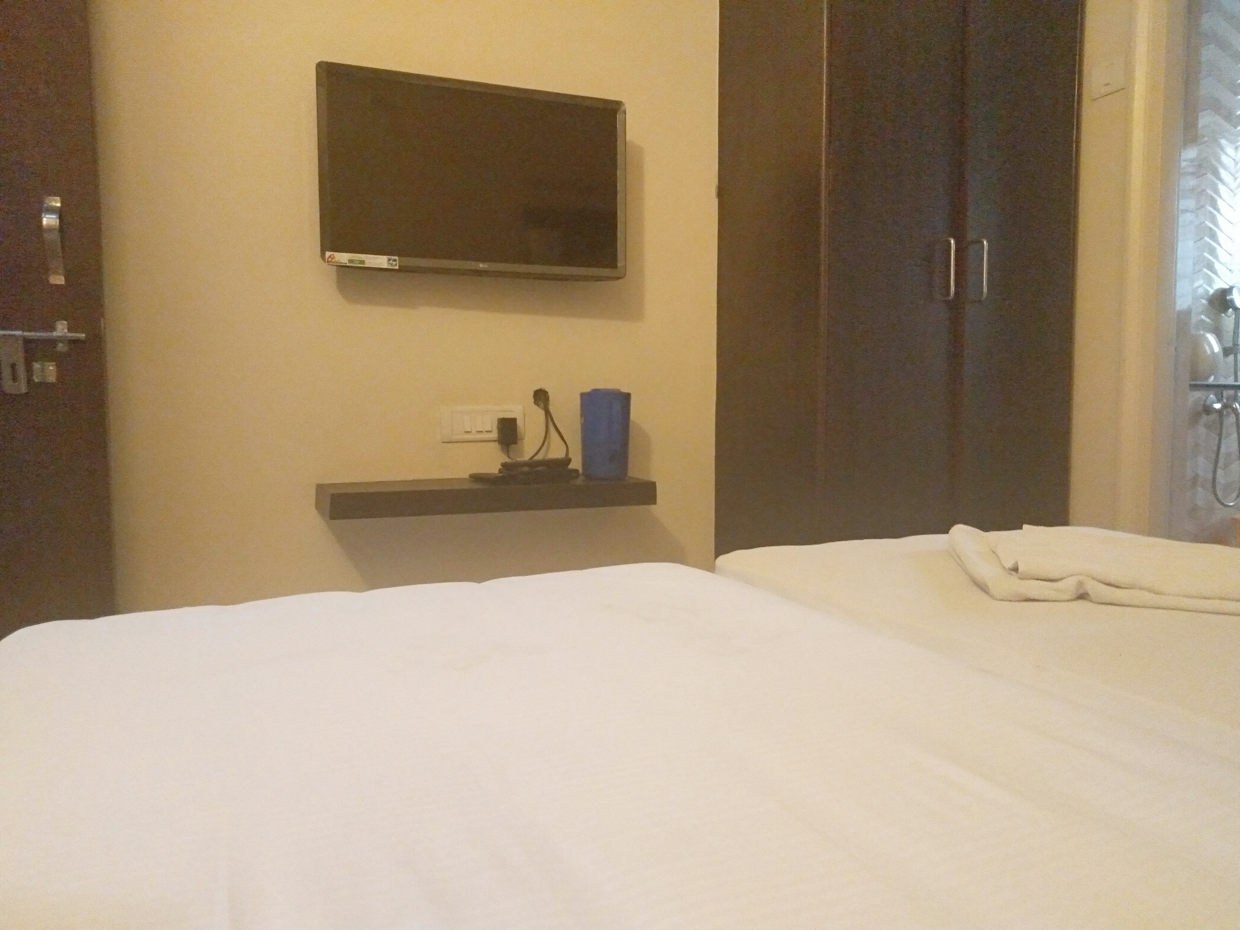 Deluxe Non Ac Room indian national only 1