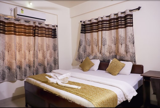 Ema Homestay | Room & Home-cooked Meals