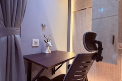 Deer Room near CCU Airport CC2 Convention Center, Kolkata